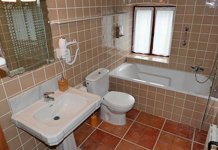 Masía con encanto para amantes de la naturaleza gallery image 2