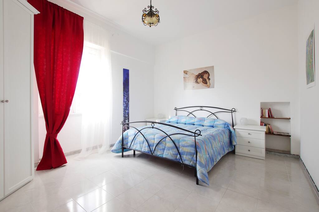 1st bedroom with double king-size bed