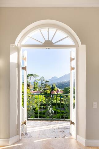 Luxury Forest Home in Ruyteplaats Estate gallery image 5