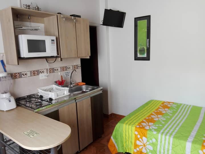 Casa Diminuta Independiente3 Interior En Medellín - Medellín, Colombia