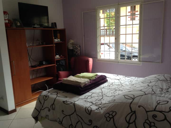 Quarto no 7 - master suite,  1 cama Casal Queen