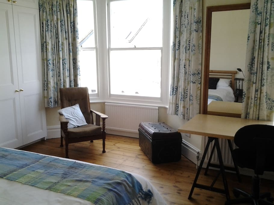Bedroom (2)