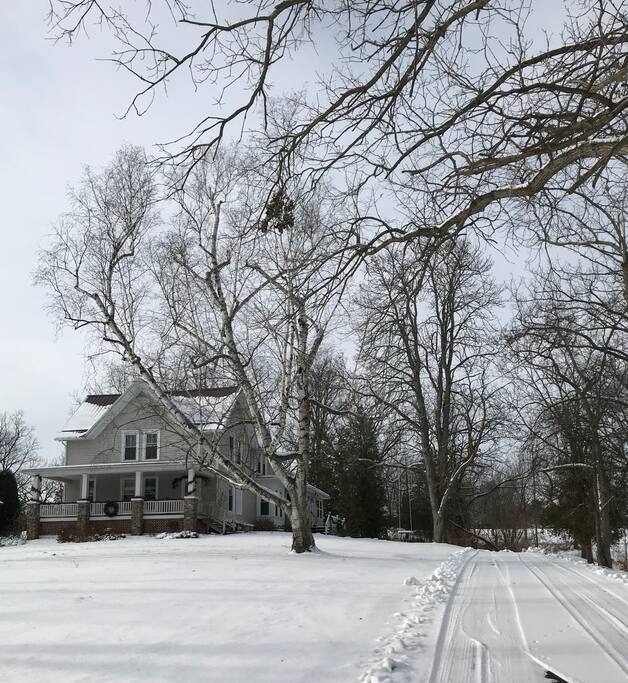 Winter at Hops, Grapes & Lakes