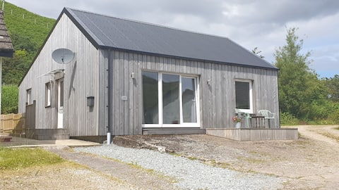 South Skye,  Open plan, 2 bedroom cottage, Teangue
