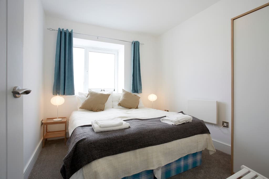 Second bedroom as king size bed