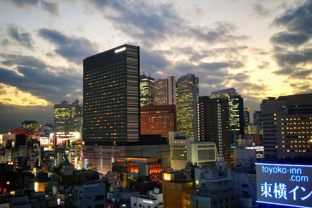 Actuall view of shinjuku sky line from the room