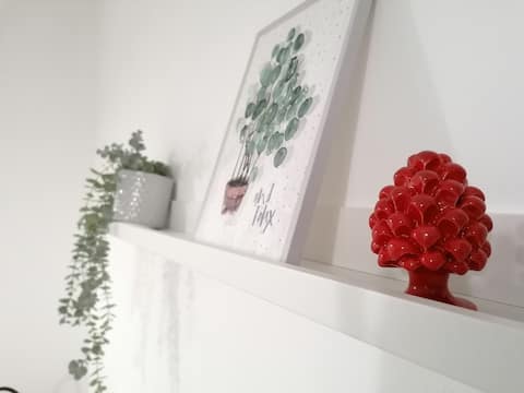 Casetta Marconi....between sea and history!