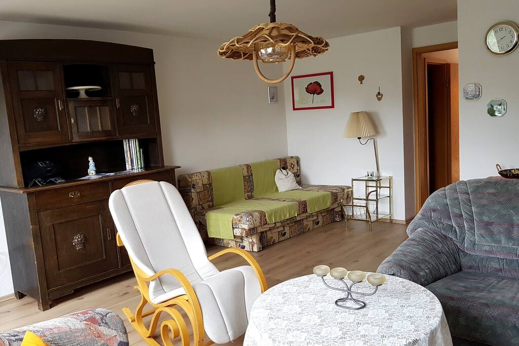 Blick auf Schlafcouch für 5. + 6. Person