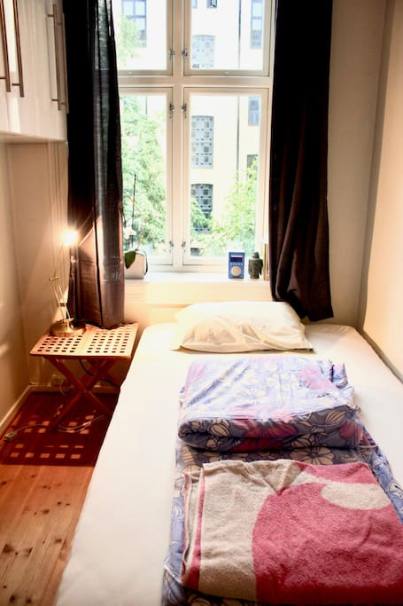 Bedroom 2 (bed is 120 cm.)
