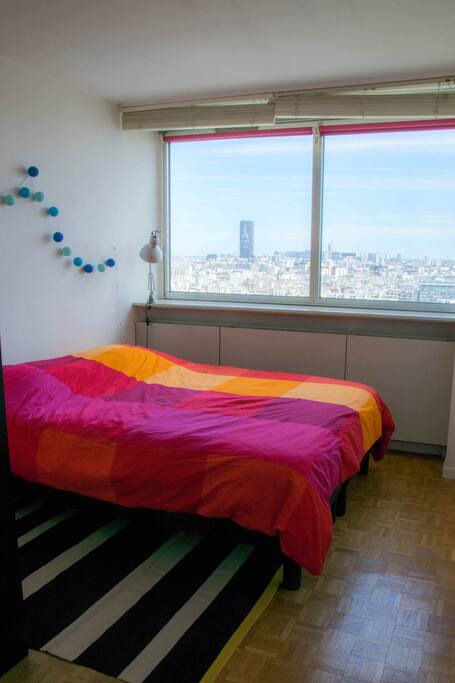Bedroom with an amazing view on Paris city.
