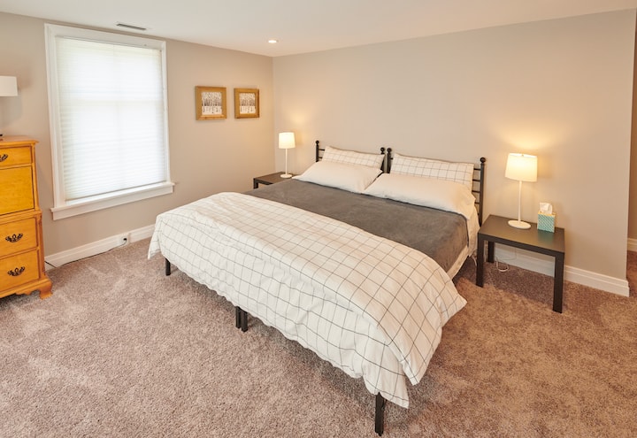 Спална соба 2 брачен кревет (2 близнаци)