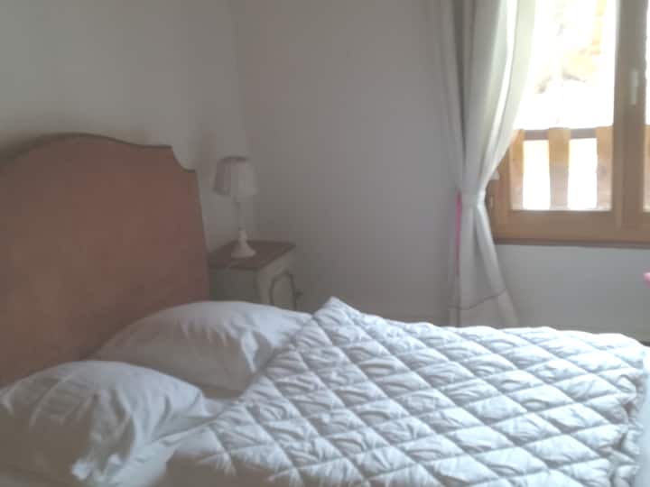 Chumba cha kulala ghorofa ya 1, kitanda kimoja cha watu wawili 