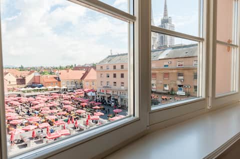 Popular Airbnb listing: Main Square Penthouse+private garage, top location in Gornji Grad Medveščak