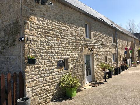 The Old Farm Gite, stay in the heart of DDAY