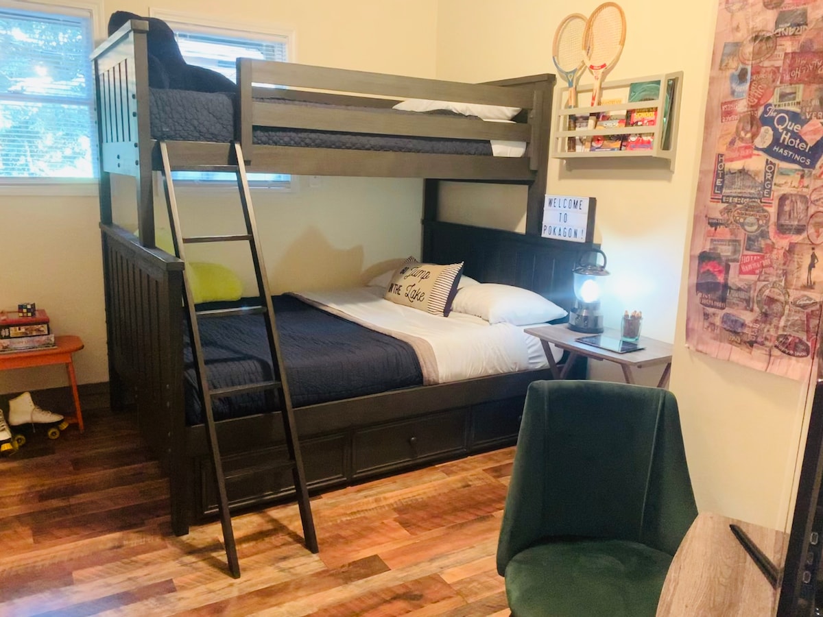 ห้องนอนชั้น 2 หลัก: เตียงใหญ่เตียงเดี่ยวเตียงเดี่ยวที่นอนเป่าลม