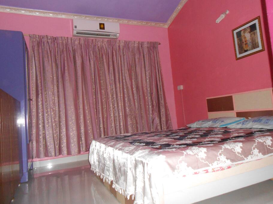Cosy n romantic bedroom