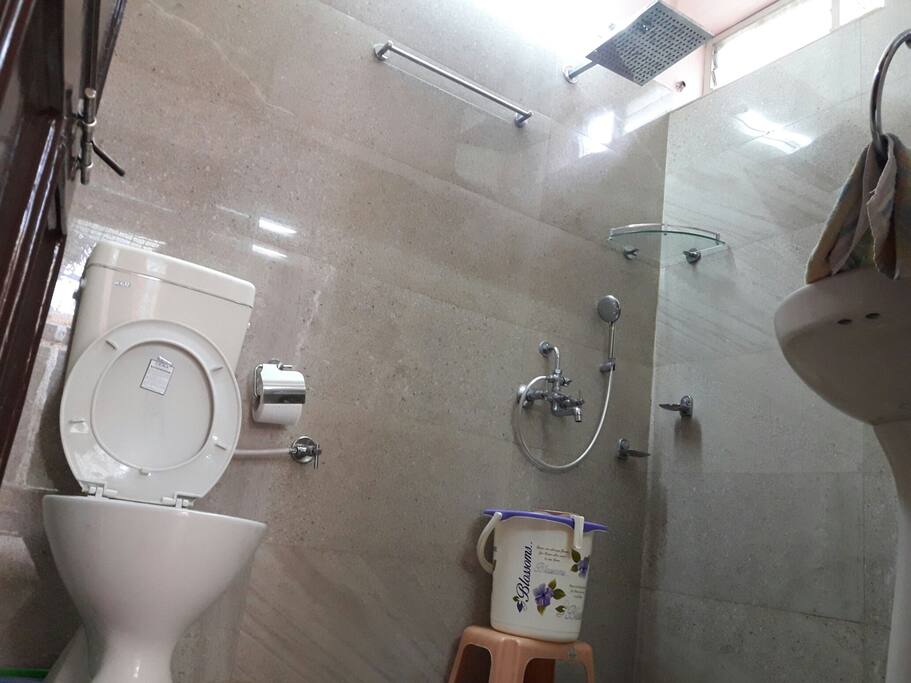 guest washroom