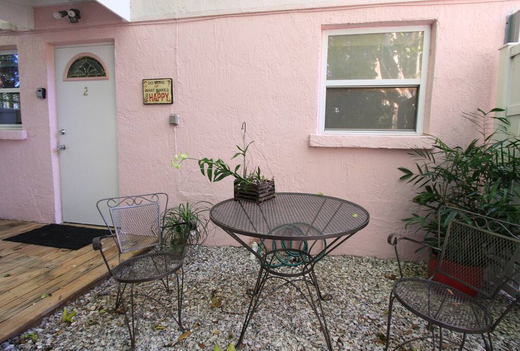 Private entrance #2
