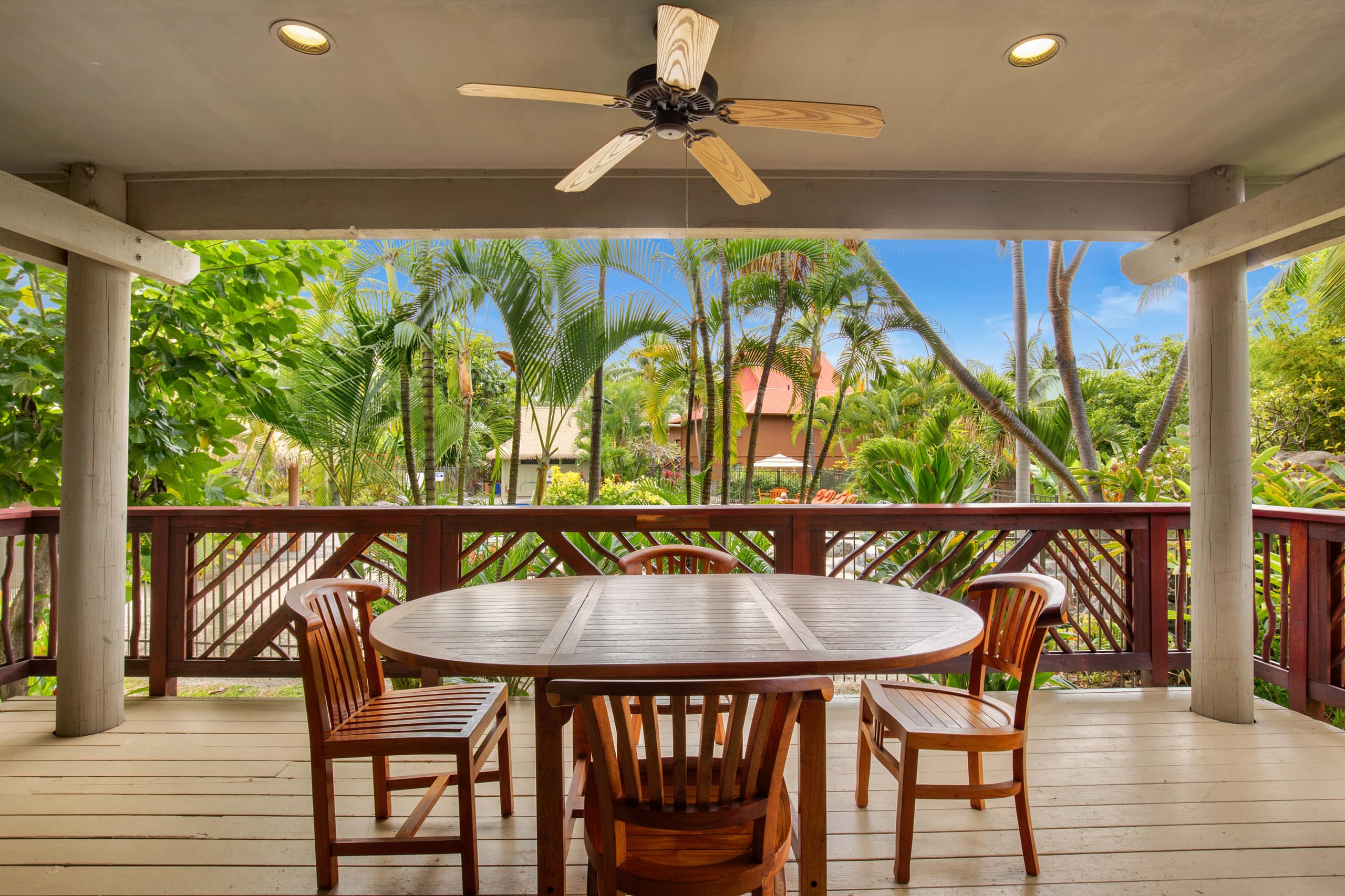 Condo in Kailua-Kona · ★4.9 · 2 bedrooms · 2 beds · 2 baths - Image 12
