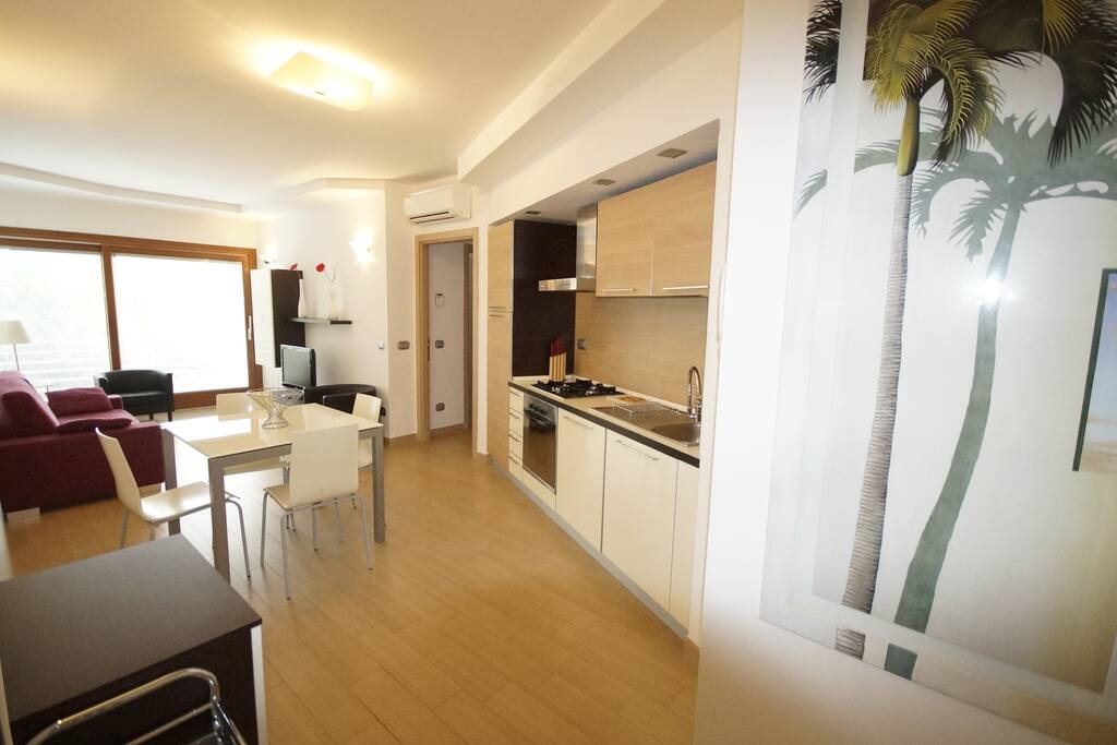 Soggiorno e cucina / living room and kitchen