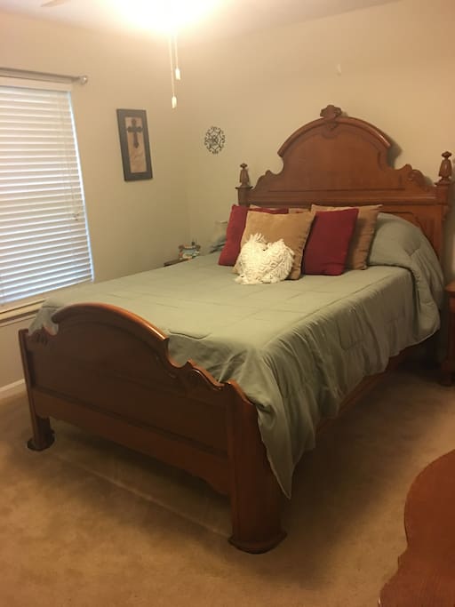 Queen bed in master