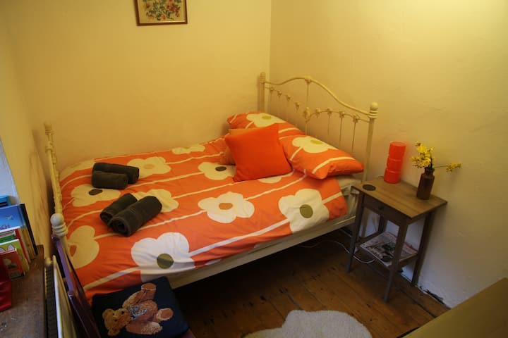 svetlé a vzdušné s výhľadom na záhradu