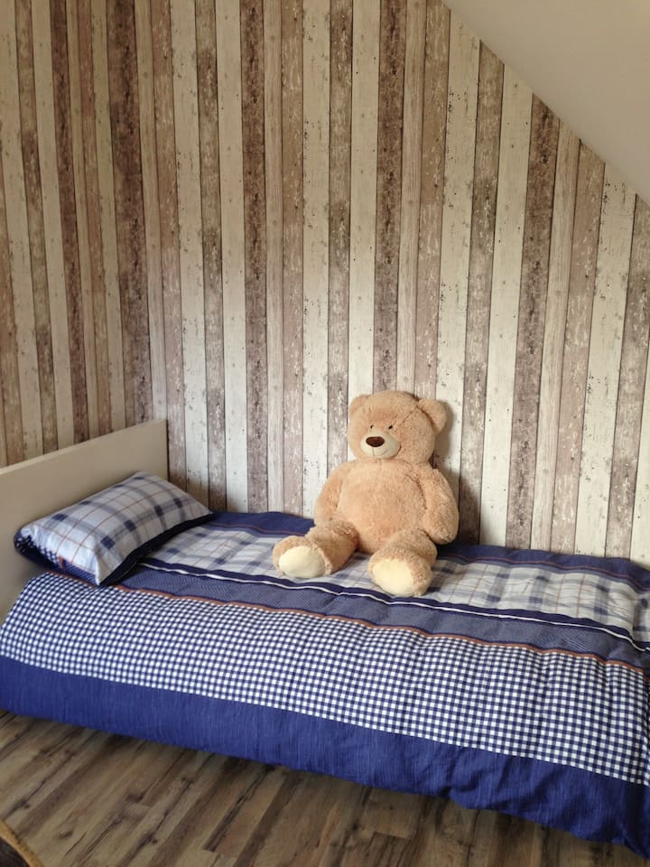 детска соба со 5 спални соби