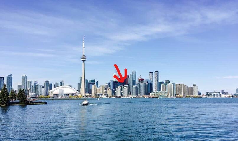 Private Room by the Harbourfront/CN Tower