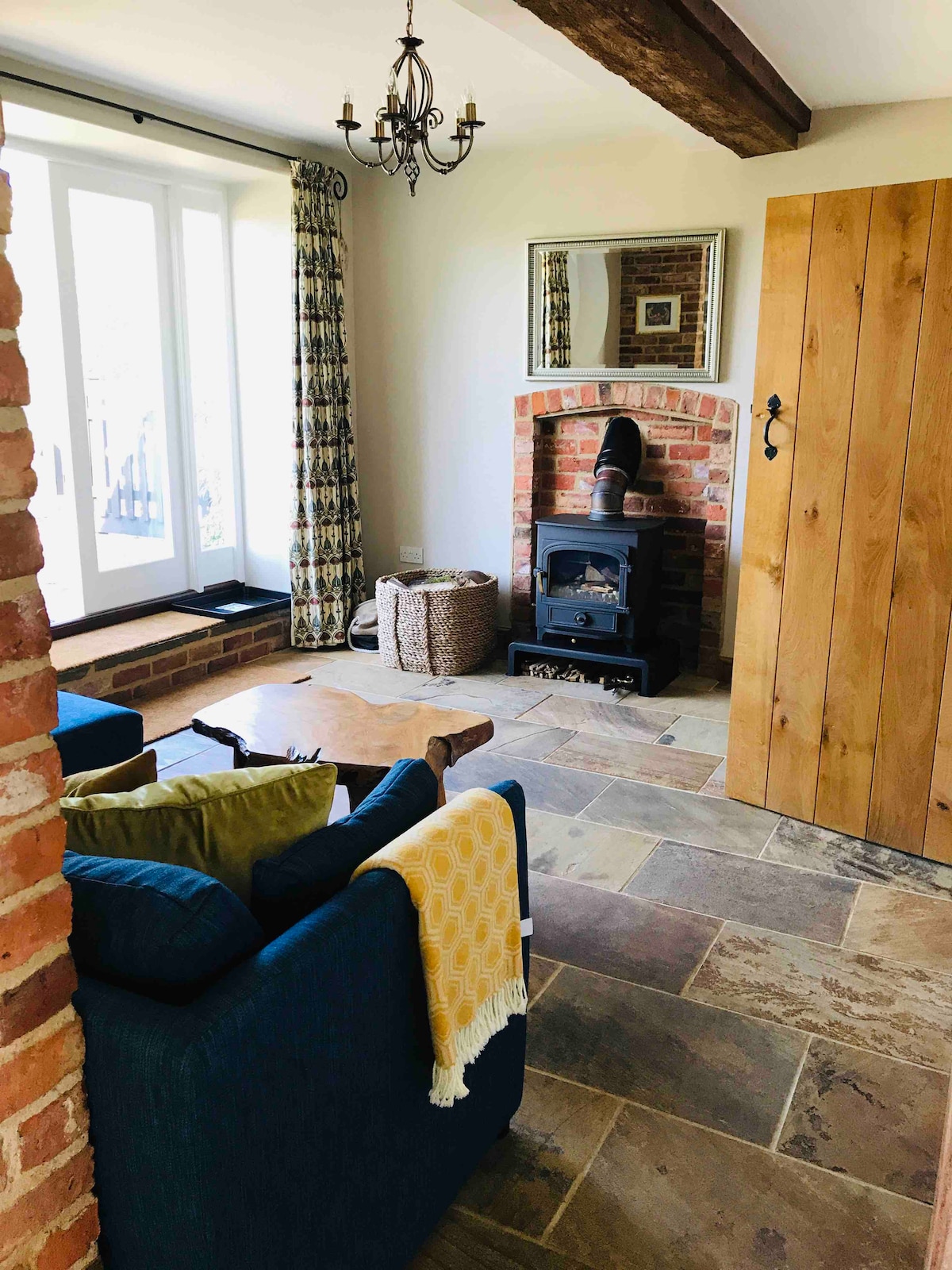 Top Airbnb: Granary Digby, Luxury rural cottage nr Lincoln in North Kesteven