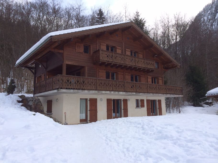 Chalet Clairvaux in the winter