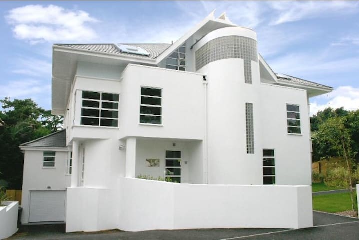 Sandbanks Shore Point garden apartment