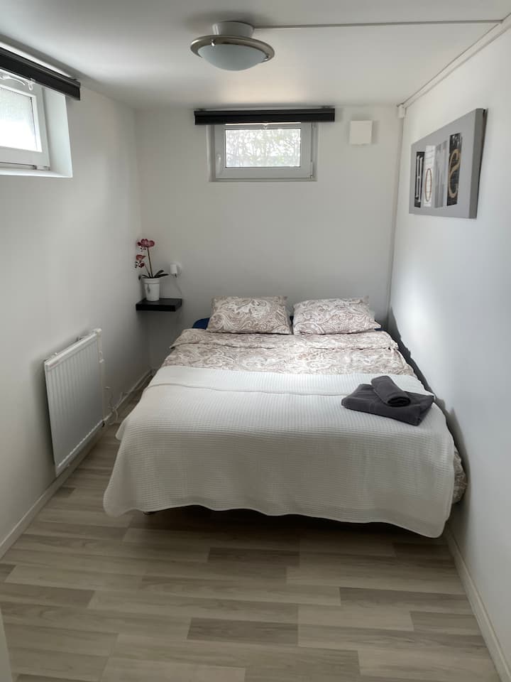 Кревет широк 140 см 