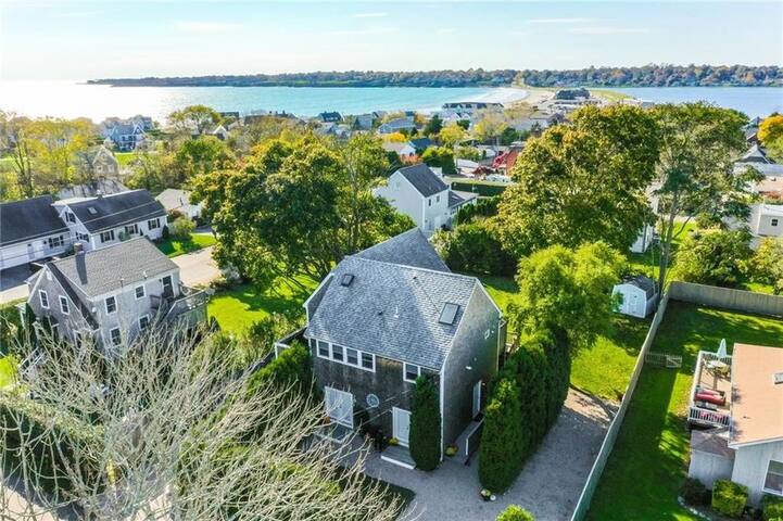 Open Concept Beach House gallery image 4