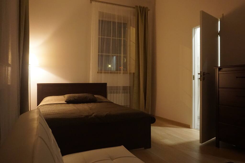 Airport Room1 with WC inside