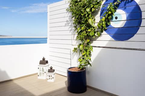 Privade terrace, ocean views - adults only