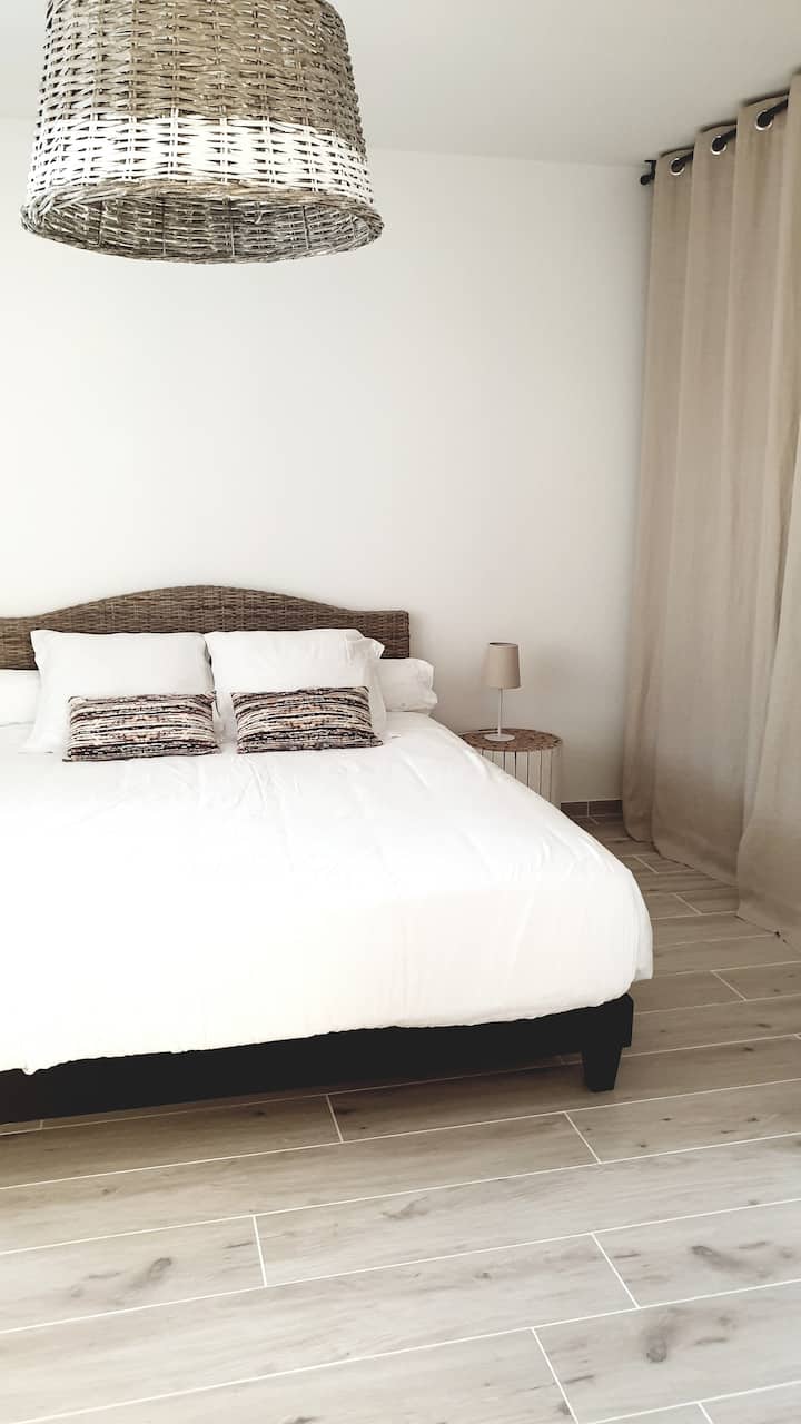 Chambre "lin" 
Lit 160 