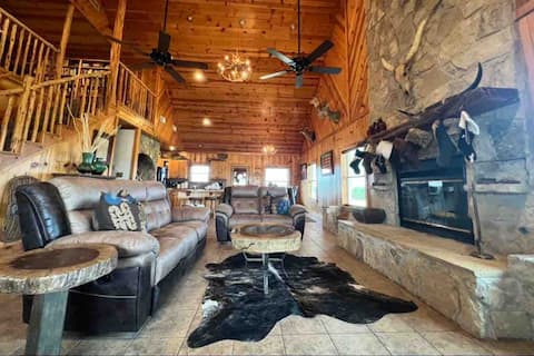 Cabin Country Retreat ~ Scarborough Hachie Retreat