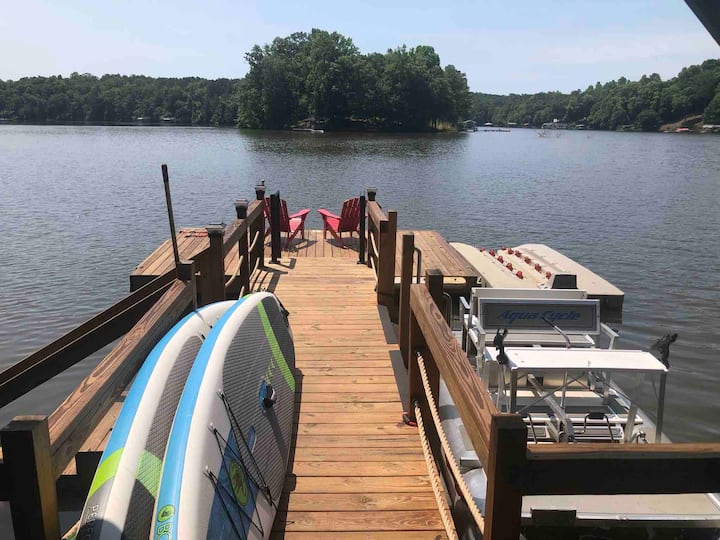 Sept. Book 5 days rentals/50% off pontoon rentals
