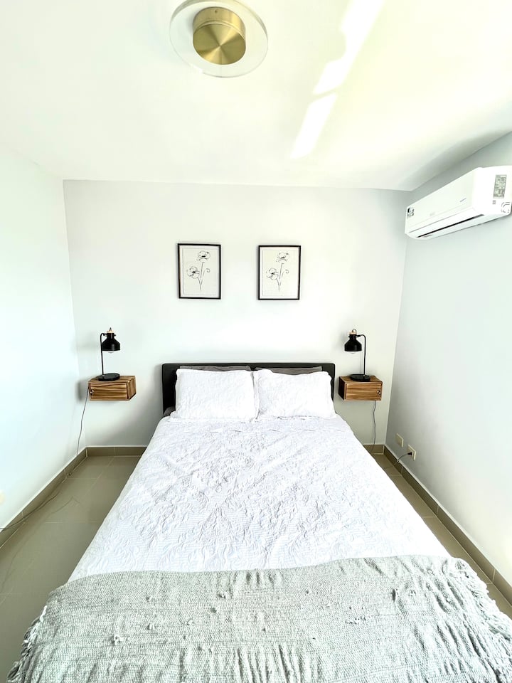 Chumba cha kulala cha 3 chenye kitanda cha ukubwa wa malkia