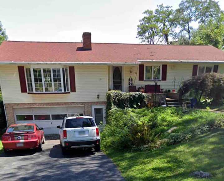 Hollidaysburg Vacation Rentals & Homes Pennsylvania, United States