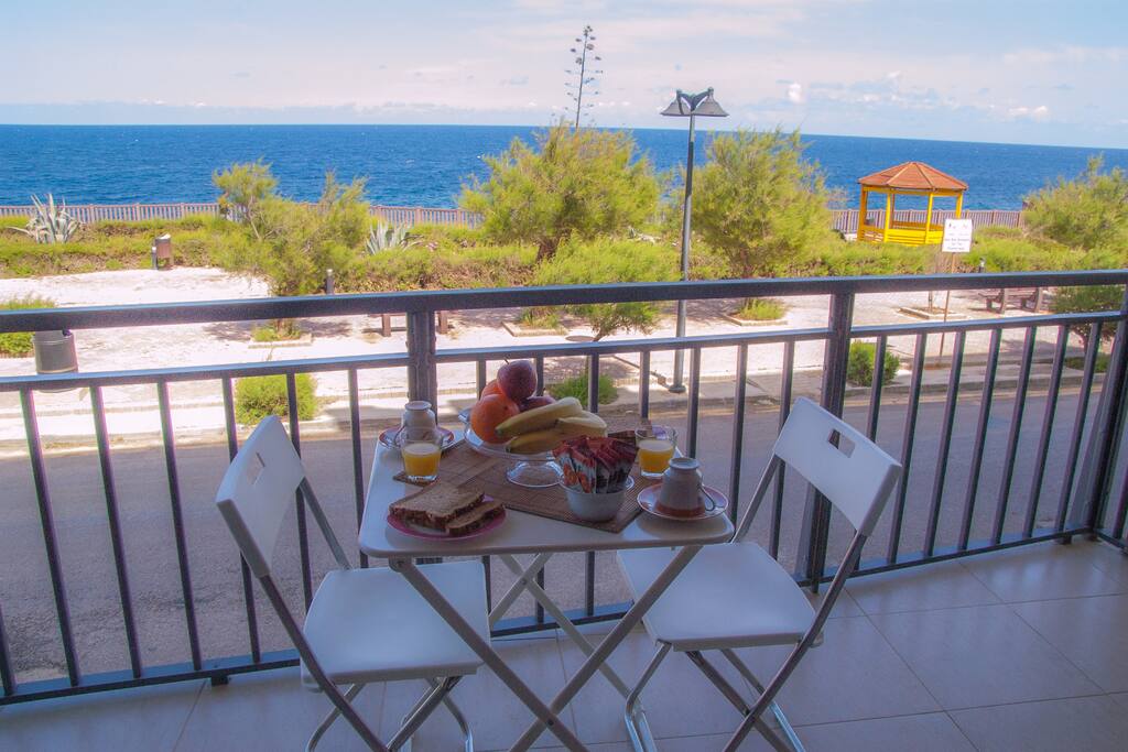 balcony seaview