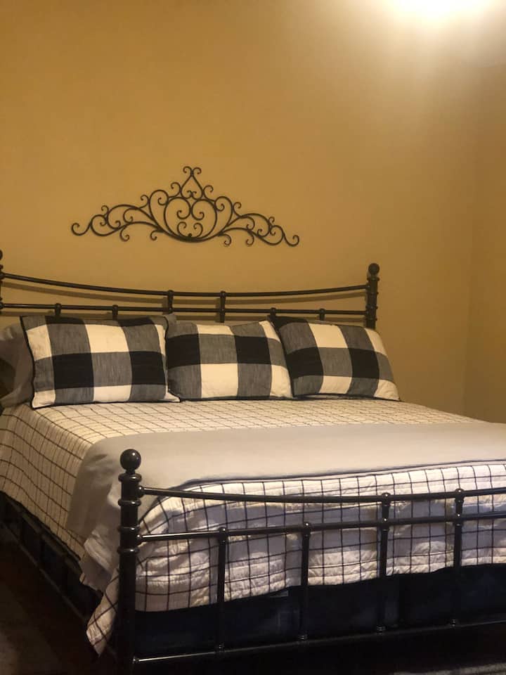 Uvalde Vacation Rentals & Homes Texas, United States Airbnb