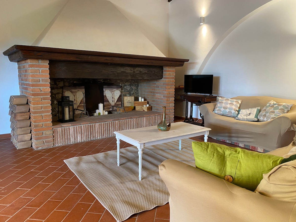 Top Airbnb: BARATTI Casale i Salici GARDEN VIEW in Campiglia Marittima