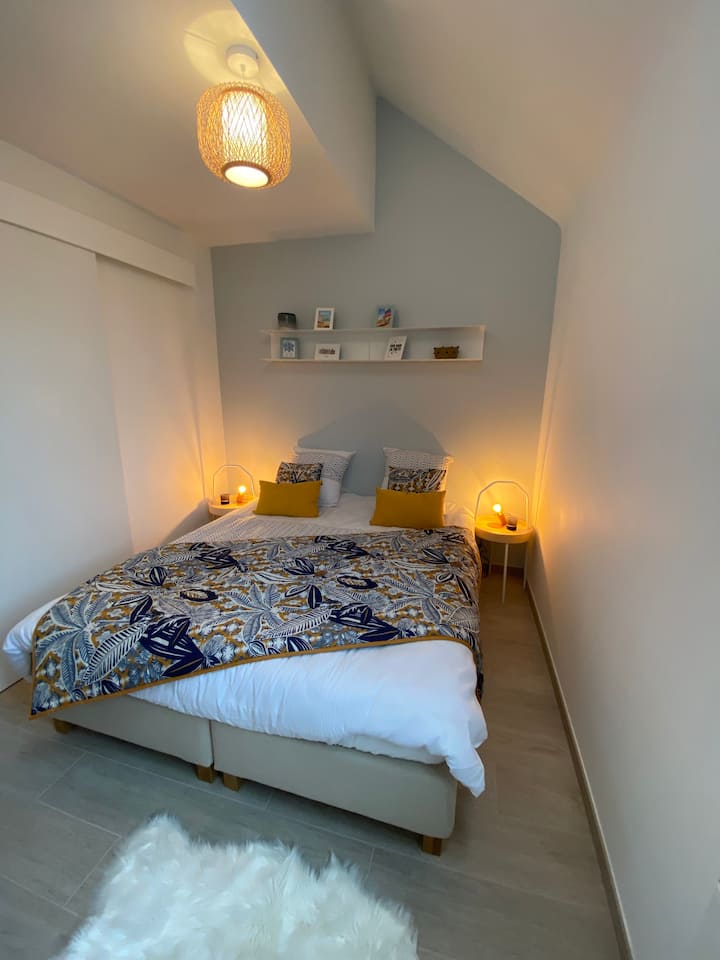 Chambre avec lit 160 cm