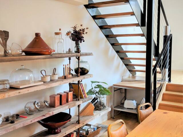 Designer NY Style Loft with Pool + Gym