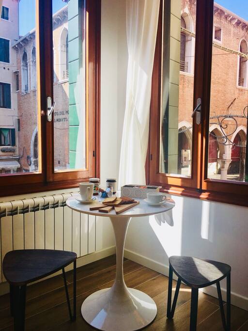 Bedroom: Il buongiorno si vede dal mattino