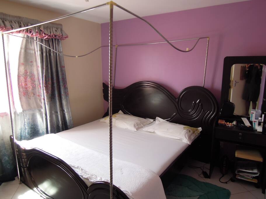 master ensuite bedroom