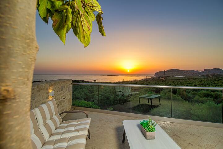 Private pool★Seaview★Walk to all & Falasarna beach gallery image 4