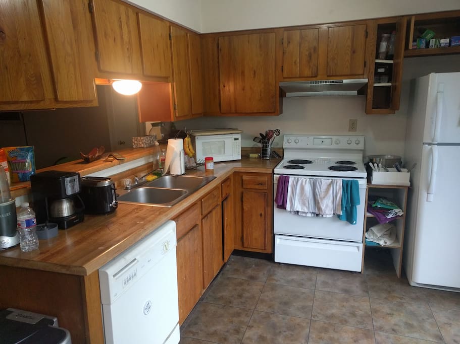 Fully loaded kitchen