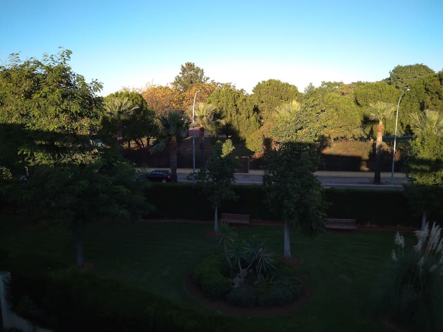 Vistas preciosas para pasear y relajarse junto al club de Golf de Sevilla